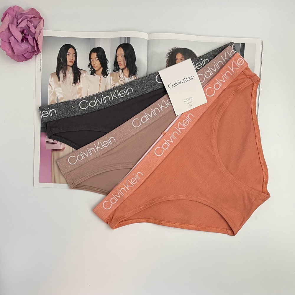 NEW Calvin Klein 3pc Bikini panties underwear Set